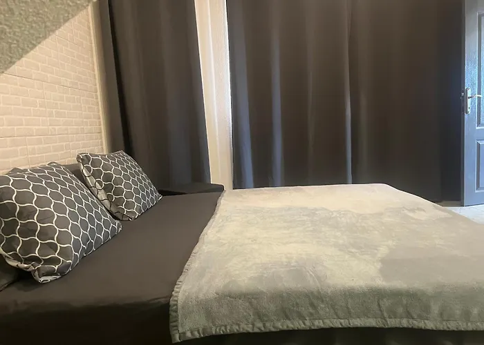 Artfan - Strandja Street Apartmán *